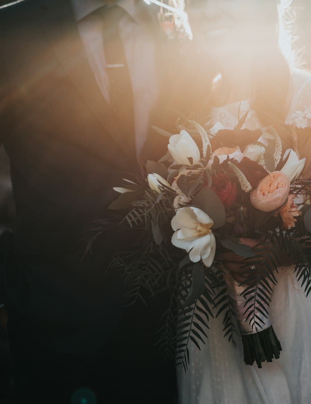 Novia con ramo de flores